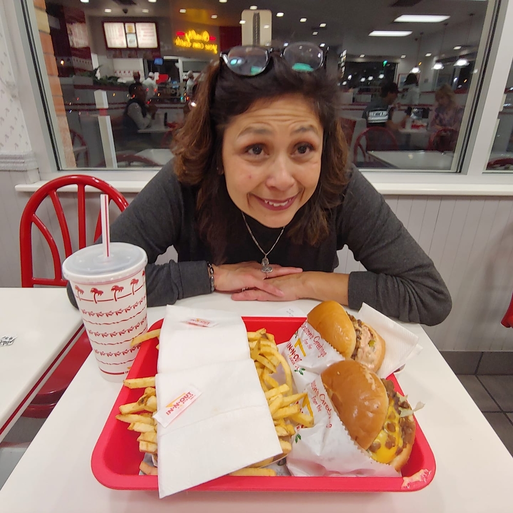 Meet your Posher, Rebecca